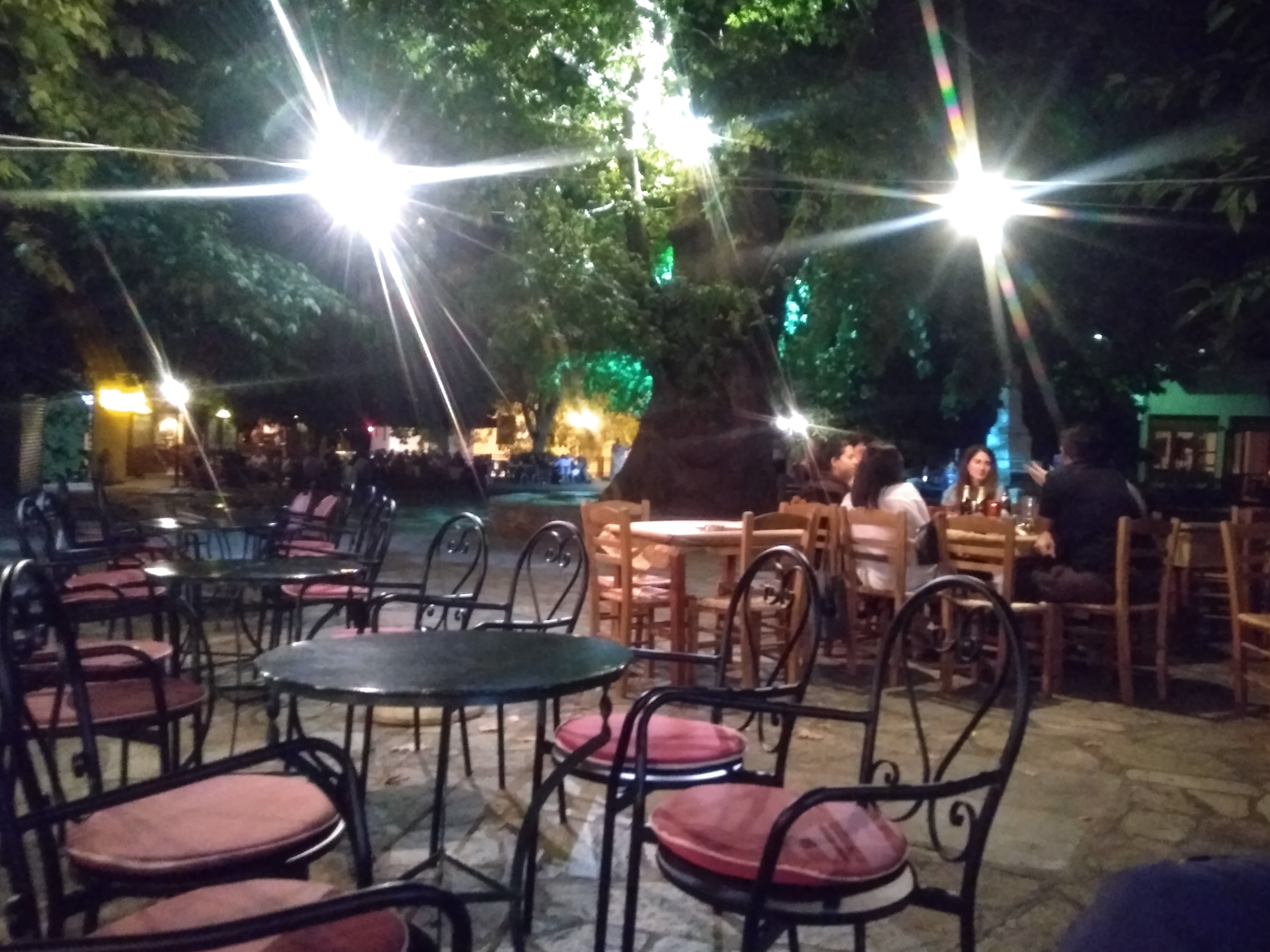 Our suggestions to enjoy your coffee, brunch or relaxed cocktail nights..